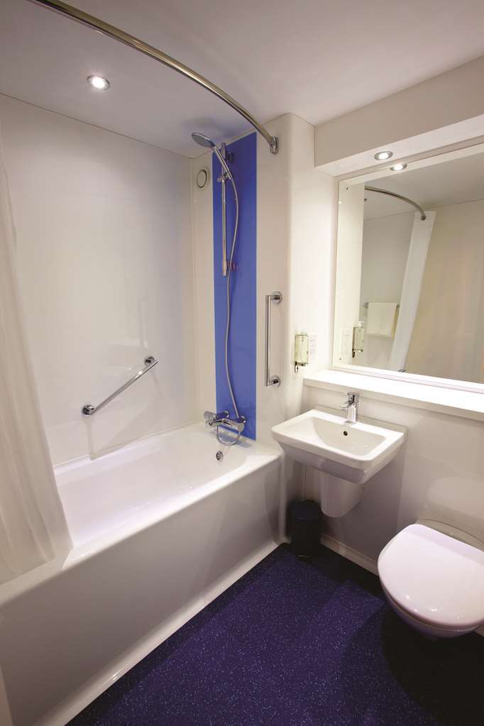 Travelodge Cardiff Central Zimmer foto